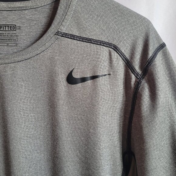 Nike Pro Vented Fitted Dri-Fit Training Short Sleeve Shirt Men's Size M Gray - Picture 2 of 7